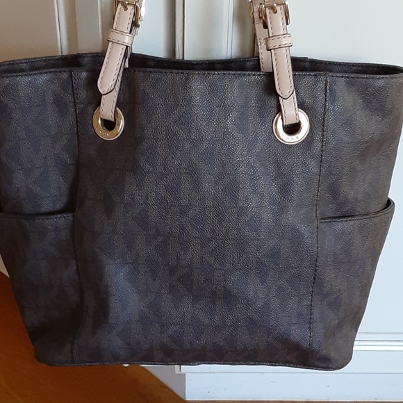 Michael Kors EW Jet set tote - Picture 3 of 8